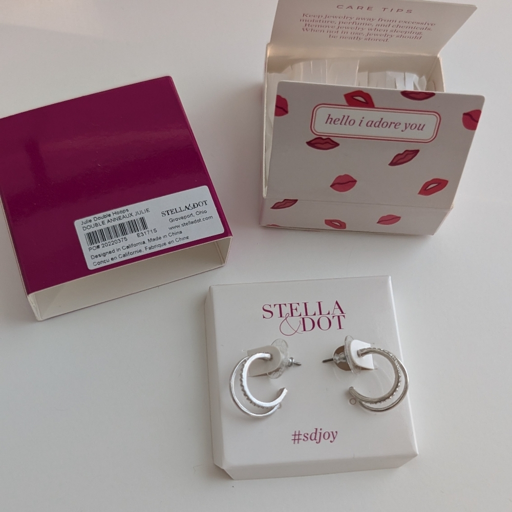 Stella & Dot Julie Huggie Earrings - Silver